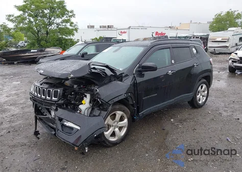 2021 Jeep Compass Latitude Fwd z USA, uszkodzony, nr VIN 3C4NJCBB7MT592525